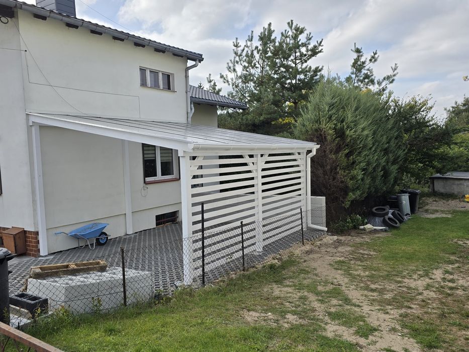 Zadaszenie z poliwęglanu komorowego
