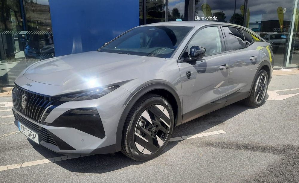 Peugeot 408