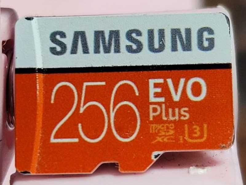 Карта памяти Samsung EVO Plus 256GB 100Mb/s microSDXC UHSI U3 (adapter