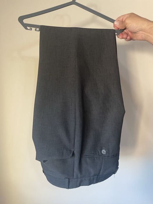 Fatos de homem cinzento - tamanho L