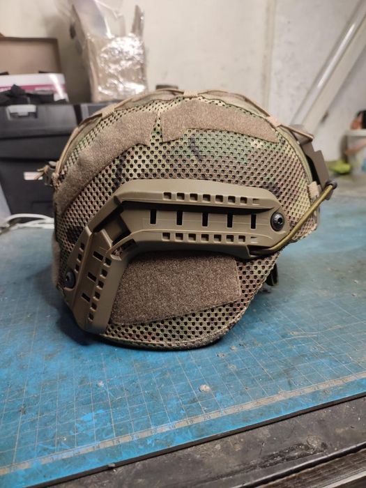 Шолом з вухами MICH