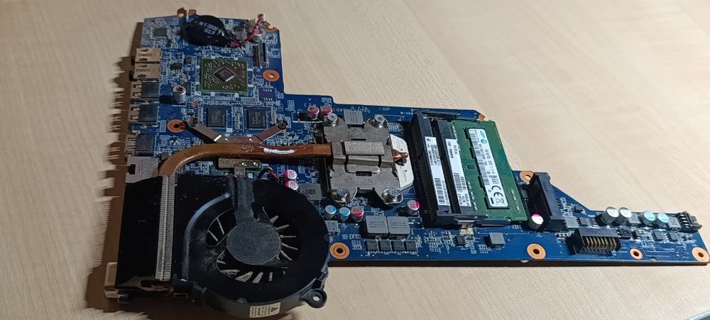 Материка для ноутбука HP pavilion G6 Quanta R23 на запчасти