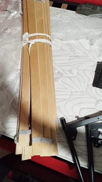 Cama de solteiro semi nova