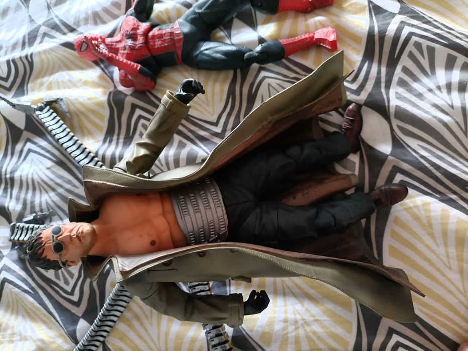 Figuras de coleção Spider man+dr octopus