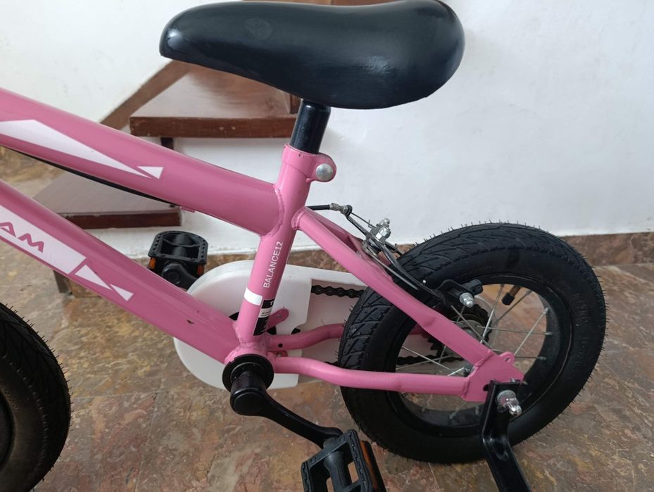 Bicicleta menina cor de rosa