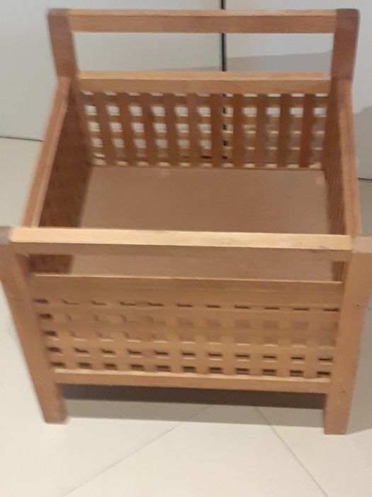 Siedzisko / schowek drewniany