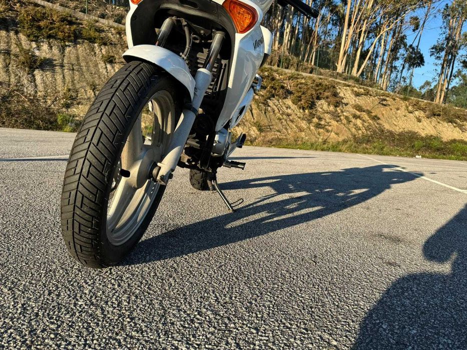 moto varadero 125