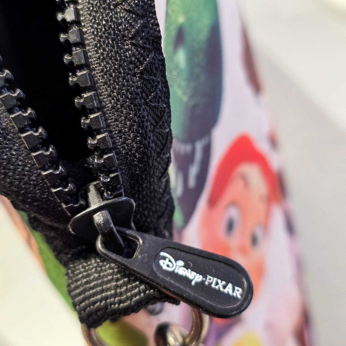 Sleeve Portátil 10” Disney Pixar Toy Story com Alça Ajustável