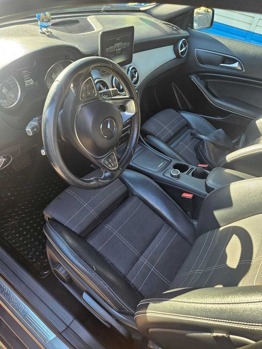 Mercedes-Benz GLA-Class 2016