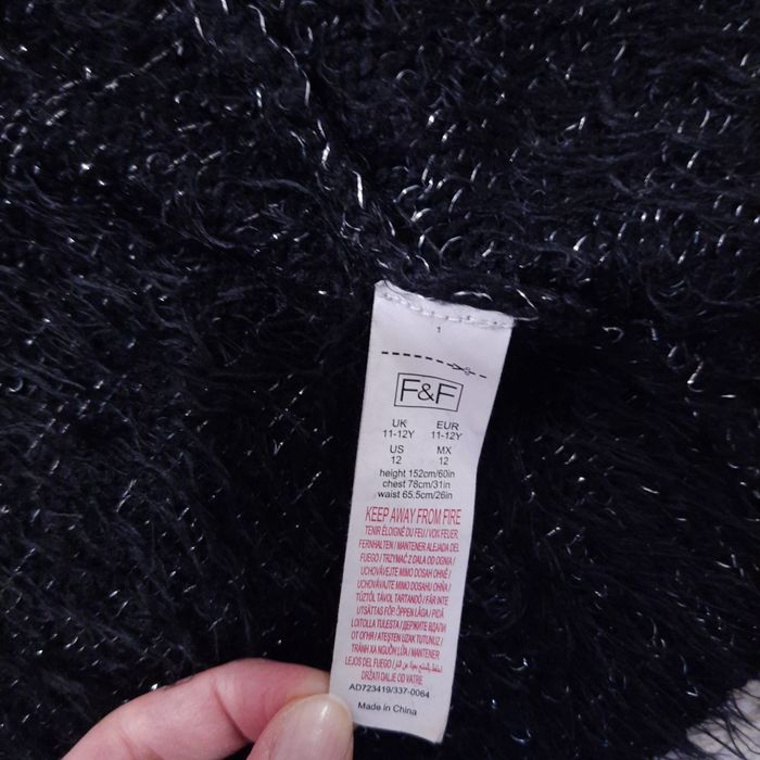 Sweterek kardigan ciepły czarny r.152