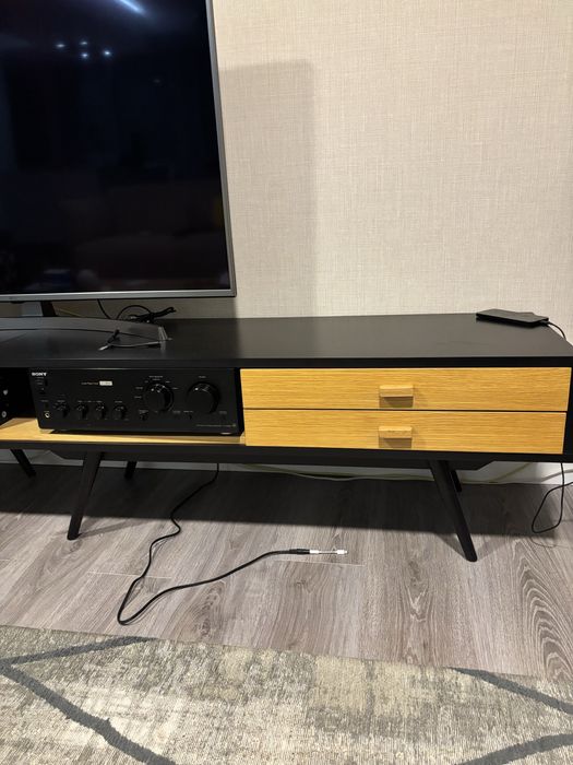 Dois móveis aparadores da AREA