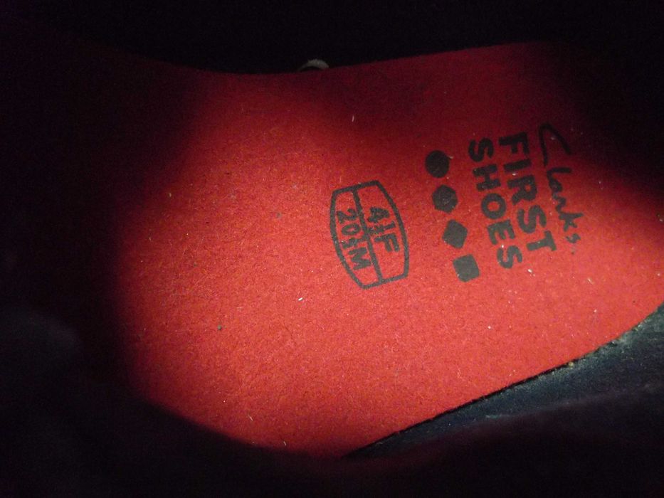 Pół buty dla dziecka roz 20 Clarks