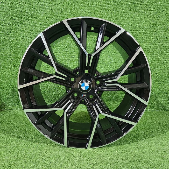 Диски R20 стиль 811M для BMW F10 F11 F07 F30 F25 E90 різноширокі DB23