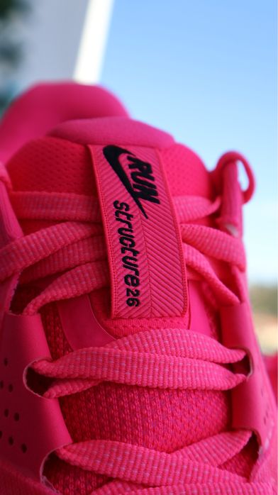 Nike Structure 26 - Pink spell