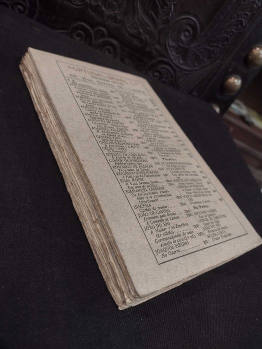 Conversar sobre Viagens, Amores, Ironias - Augusto e Castro