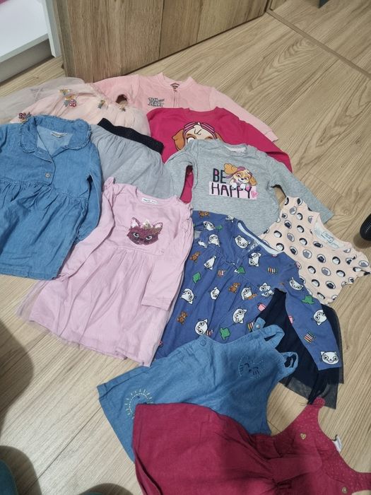 Zestaw ubranek dla dziewczynki 86