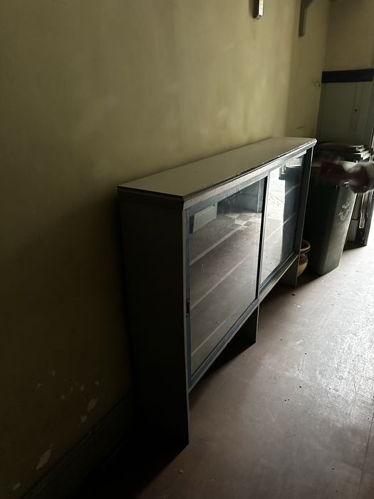 Movel vitrine para colecionador