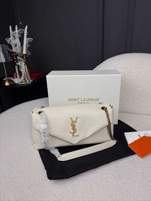 Жіноча сумка Saint Laurent Calypso Envelope / Сент Лоран, шкіра, через плече, біла, Китай