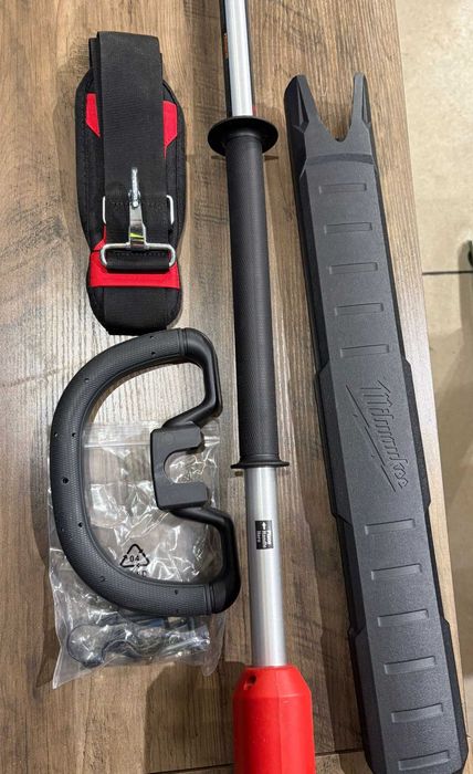 Nożyce do żywopłotu akumulatorowe Milwaukee M18 (3043‑20) FHETSP