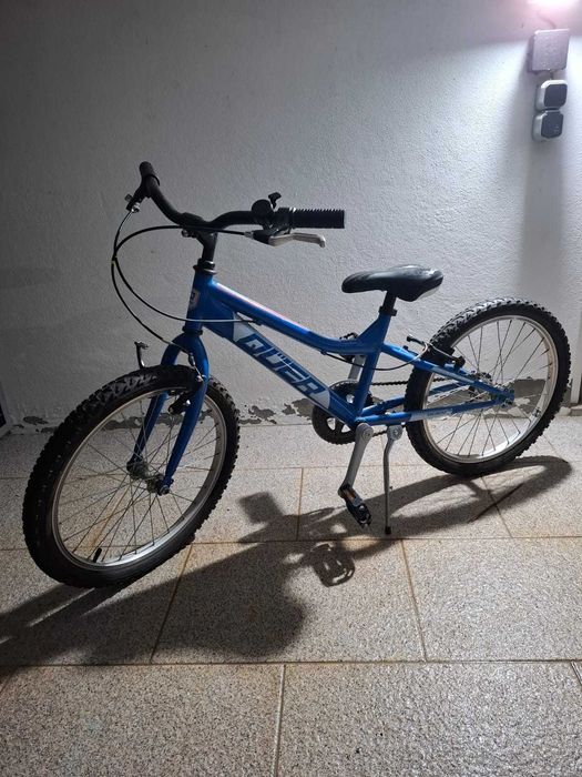 Bicicleta azul roda 20