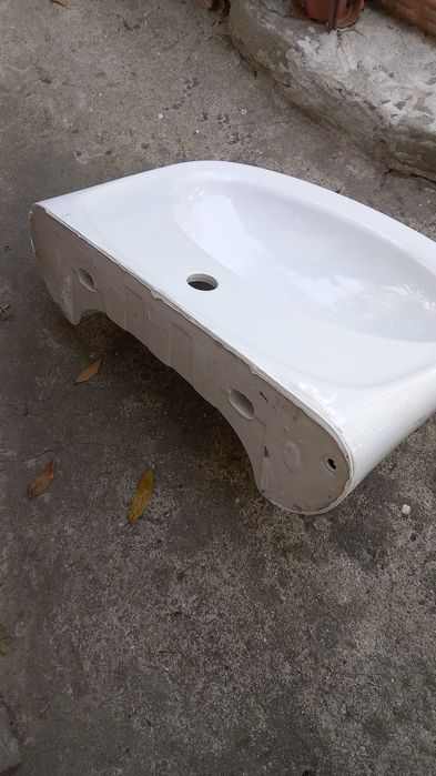 Lavatório suspenso de casa-de-banho