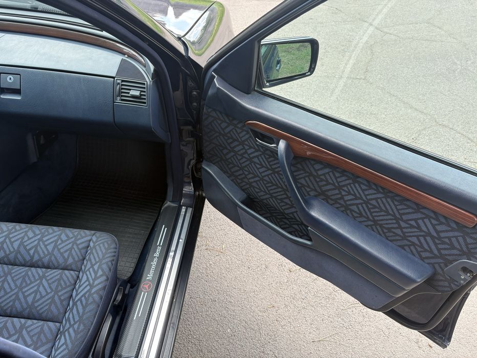 Mercedes- Benz W202