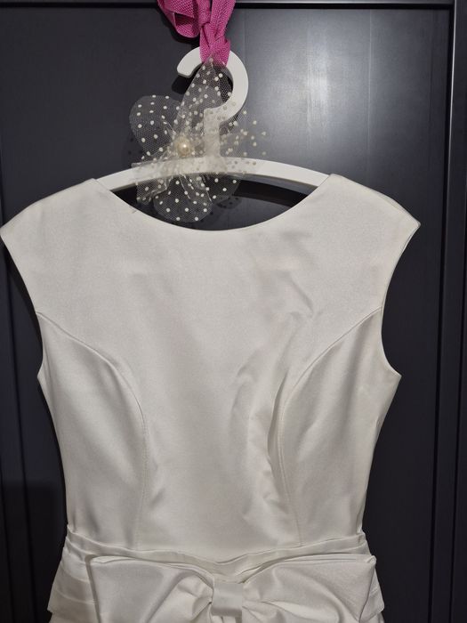 Piękna klasyczna suknia ślubna