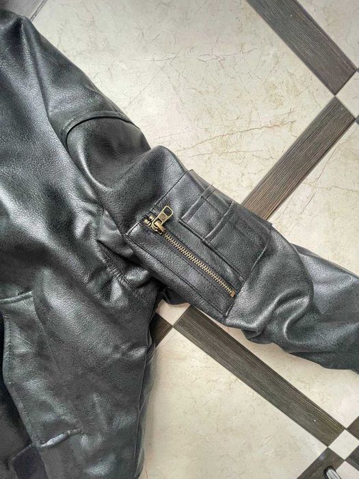 Куртка зі штучної шкіри