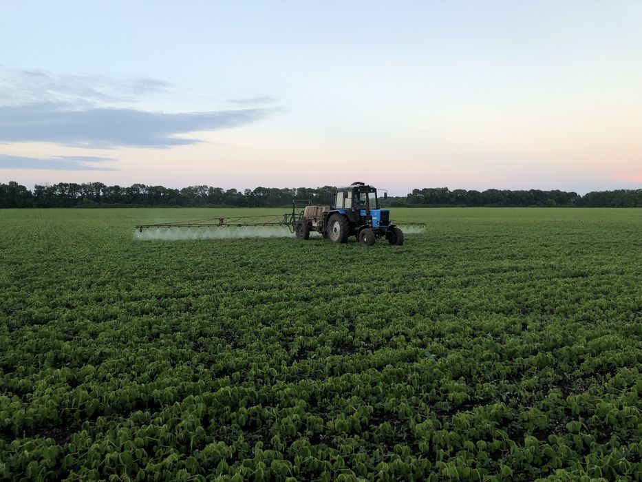 ОП2000 обприскувач причіпний