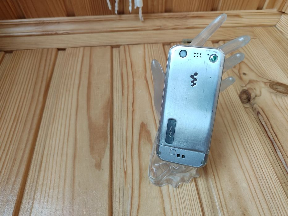 Sony Ericsson W890i