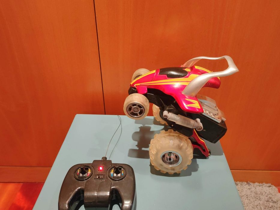 Carro telecomandado
