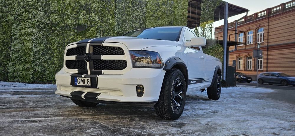 RAM 1500 Dodge RAM 5.7 HEMI V8