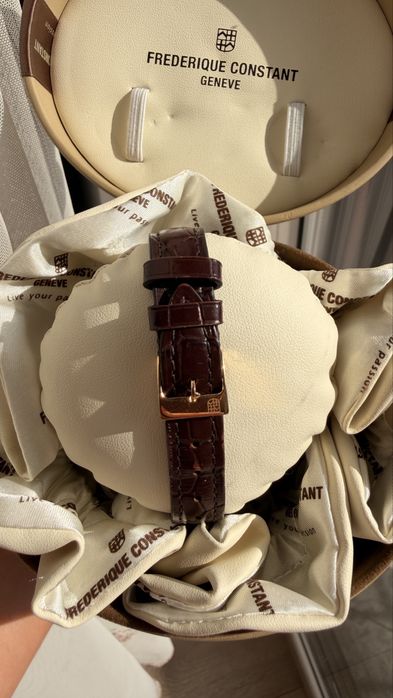 Годинник Frederique Constant