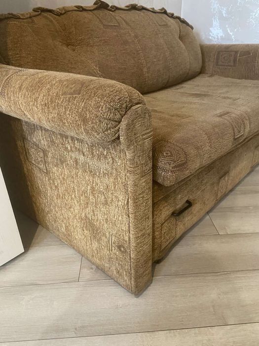 Продам якістний диванчик