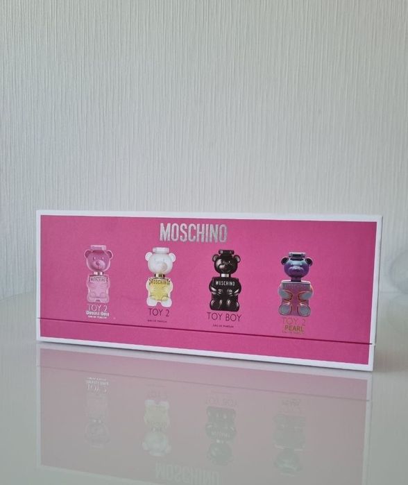 Moschino набір парфумів
