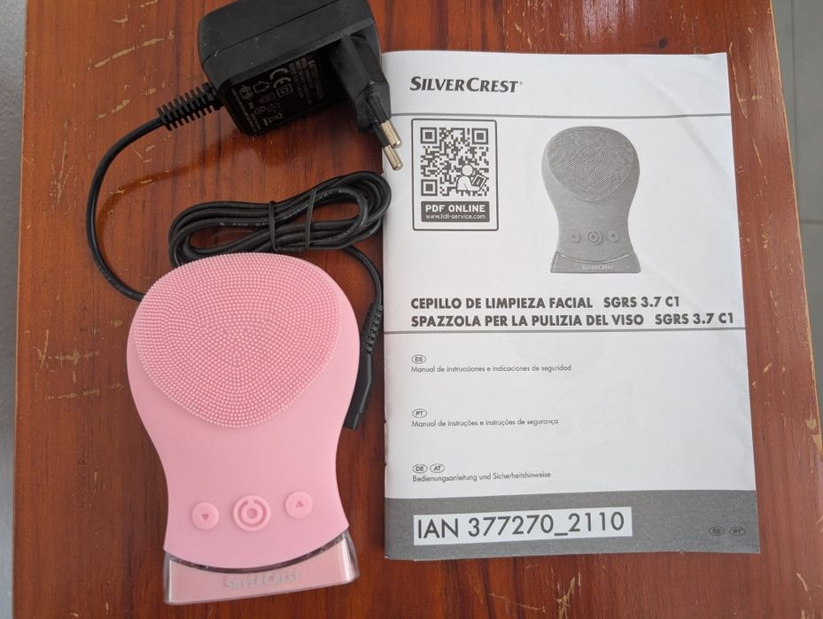 Escova de limpeza facial
