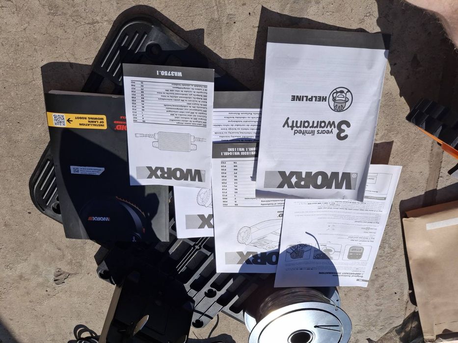 Робот -газонокосарка