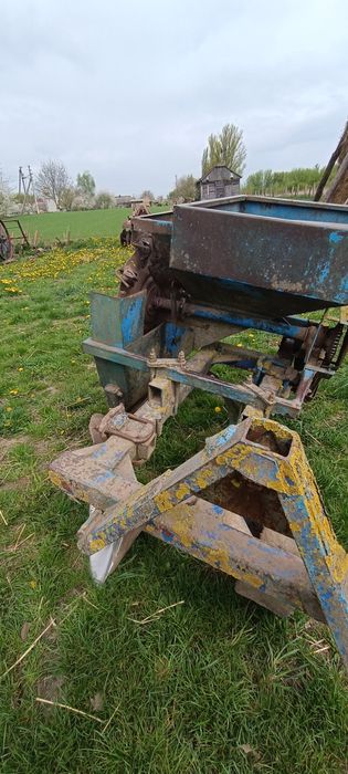 Картоплесаджалка