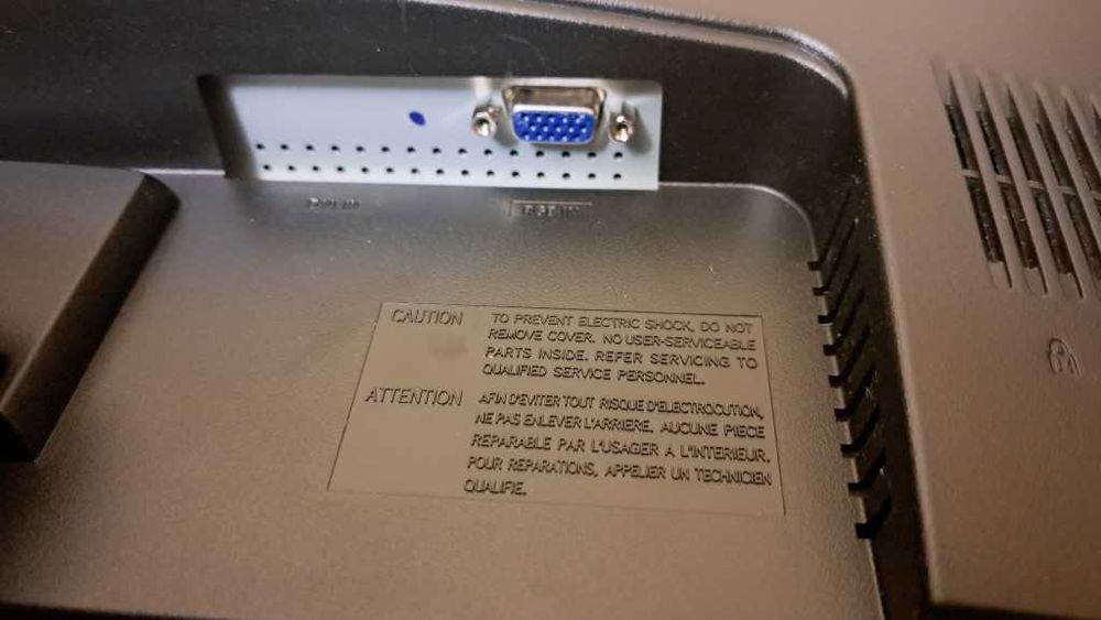 Monitor Samsung SyncMaster 2243SN LCD 22"