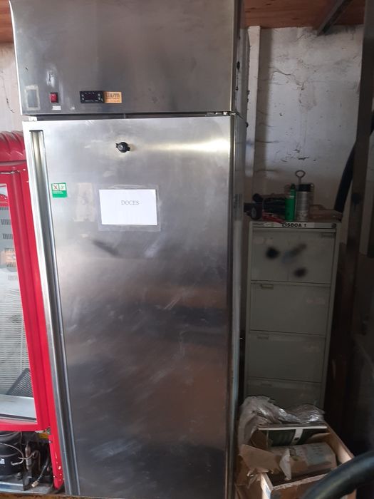 Arca vertical Inox