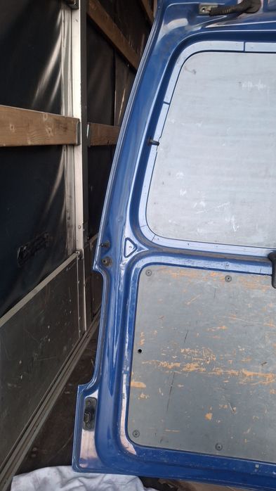 Vw caddy  klapa bagażnika oryginał lakier