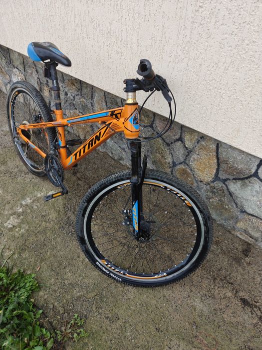 Гірський велосипед Titan Maxus 26" Orange-Black-Blue (Хардтейл)