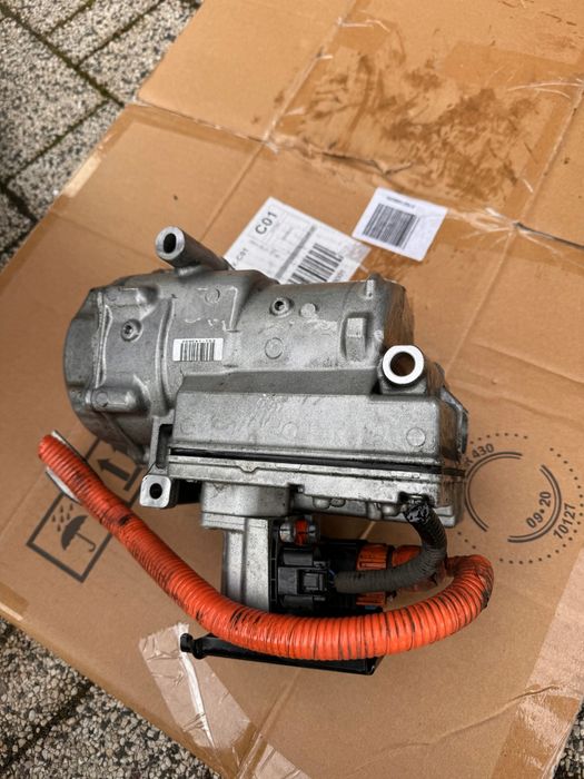 Компресор кондиціонера Renault Zoe 2012-2025 | Оригінал Denso, Японія