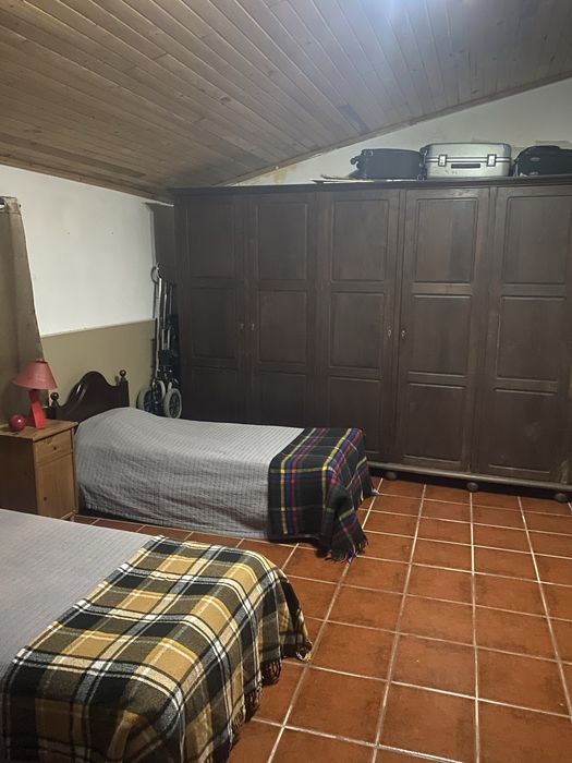 Lar  Residência familiar, bom ambiente. passamos factura.