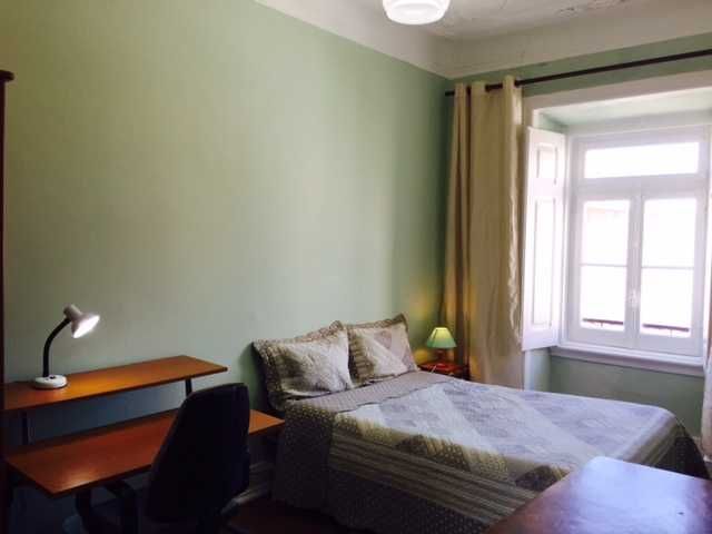 Quarto INDIVIDUAL Disponível