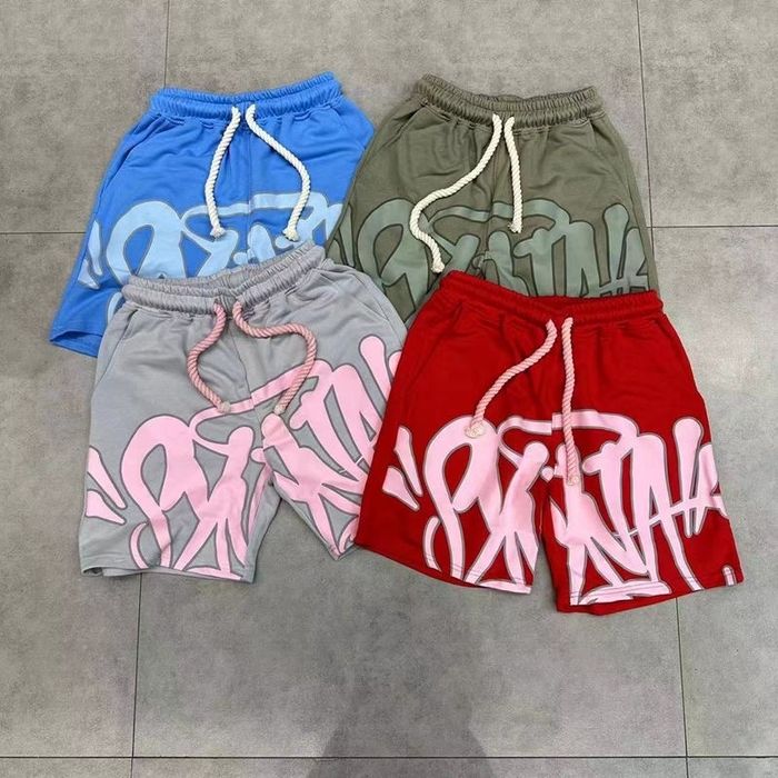 Шорти Syna World