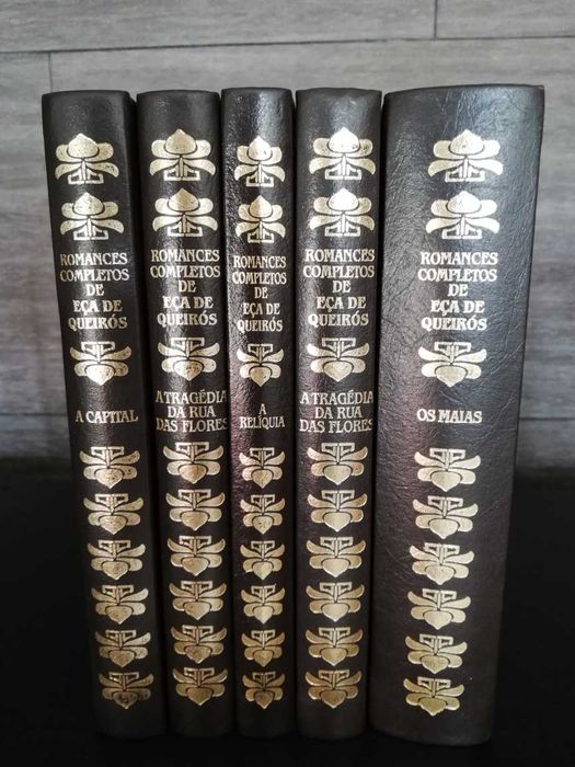 Livros de coleção Grandes Autores