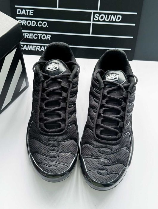 Butymęskie_Nike_Air_Max_TN_Plus_czarny Glany R.45