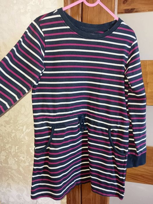 Тепла сукня для дівчинки