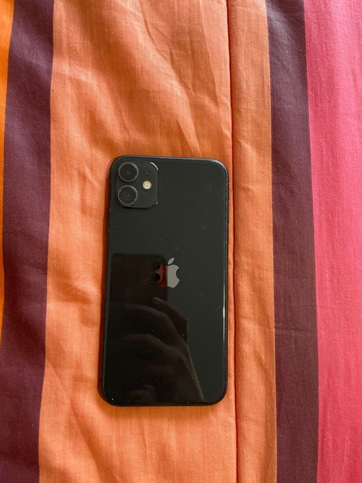iPhone 11 preto 64GB